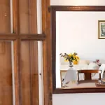 Private Balcony Walk To Mezquita Alcazar Appartement Cordoue