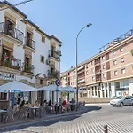 Private Balcony Walk To Mezquita Alcazar Appartement