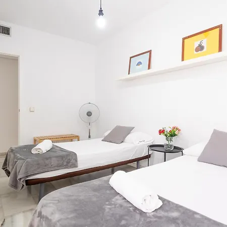 Private Balcony Walk To Mezquita Alcazar Cordoba