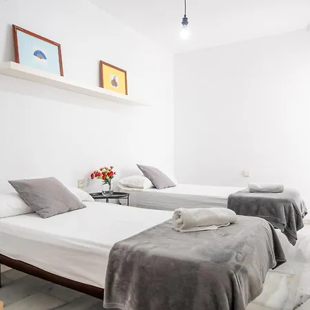 Private Balcony Walk To Mezquita Alcazar Apartment