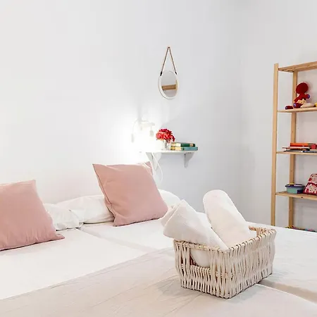 Apartment Private Balcony Walk To Mezquita Alcazar Córdoba