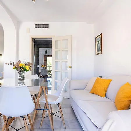 Private Balcony Walk To Mezquita Alcazar Apartment Córdoba