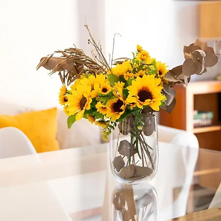 Apartment Private Balcony Walk To Mezquita Alcazar