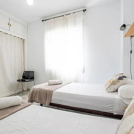 Private Balcony Walk To Mezquita Alcazar