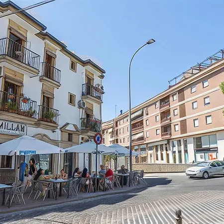 Apartment Private Balcony Walk To Mezquita Alcazar