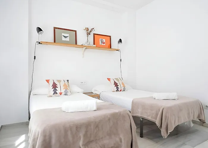 Апартаменты Private Balcony Walk To Mezquita Alcazar Кордова