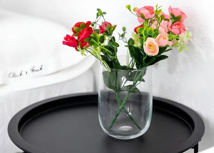 Private Balcony Walk To Mezquita Alcazar 公寓 *