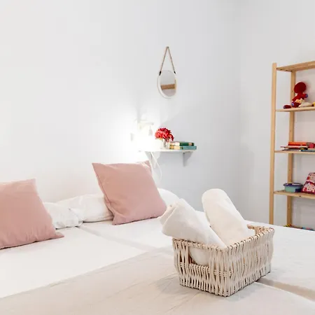 Private Balcony Walk To Mezquita Alcazar 公寓 *