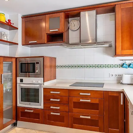 Private Balcony Walk To Mezquita Alcazar 公寓